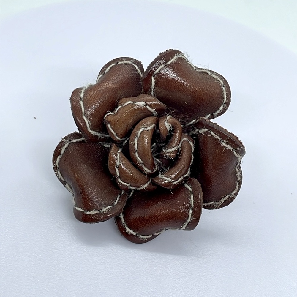Leather ring - Picture 2 of 3